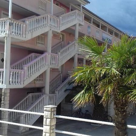 Apartment Leona 梅杜林 外观 照片