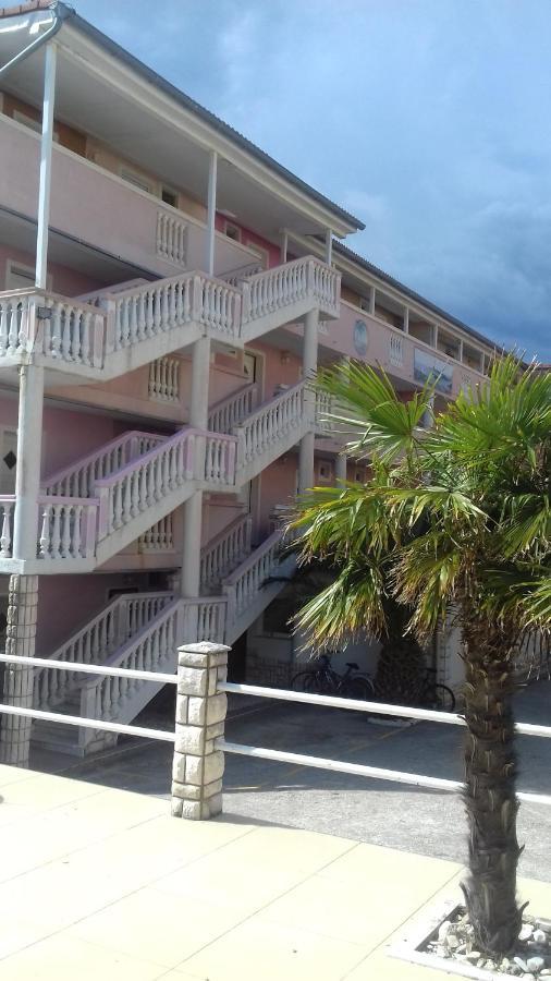 Apartment Leona 梅杜林 外观 照片